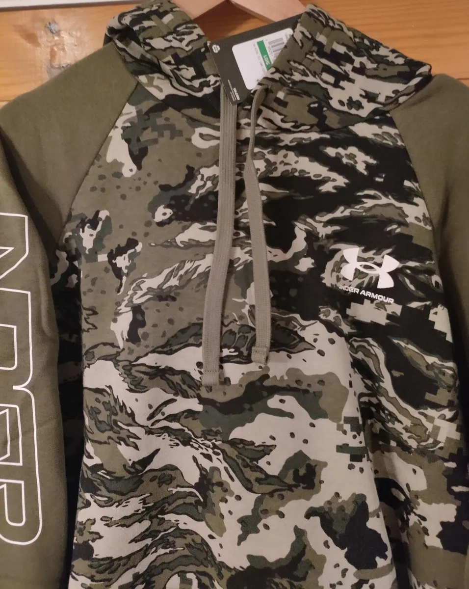 Under Armour Camo Hoodie L New - Image 1
