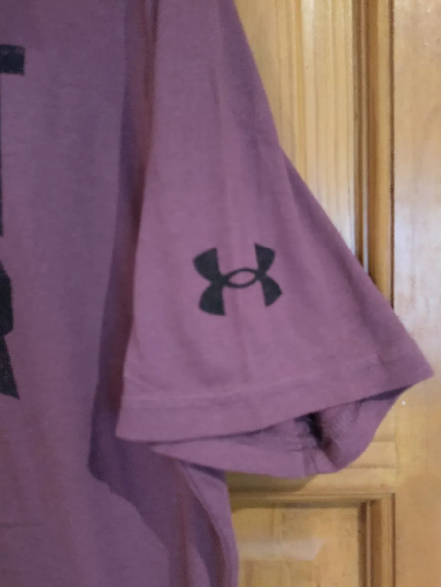 UA Project Rock T shirt L New - Image 4