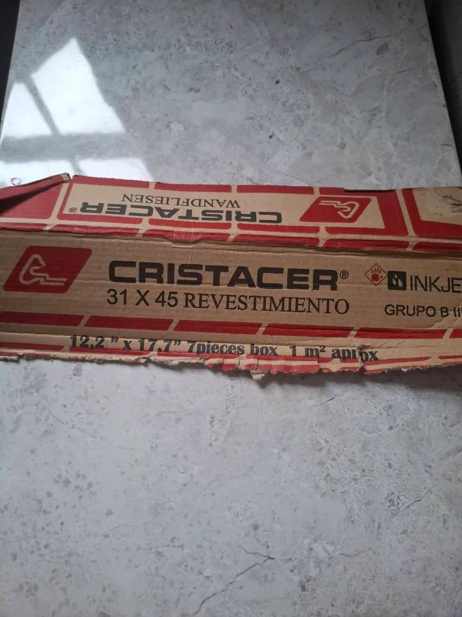 8 boxes of tiles - Image 3