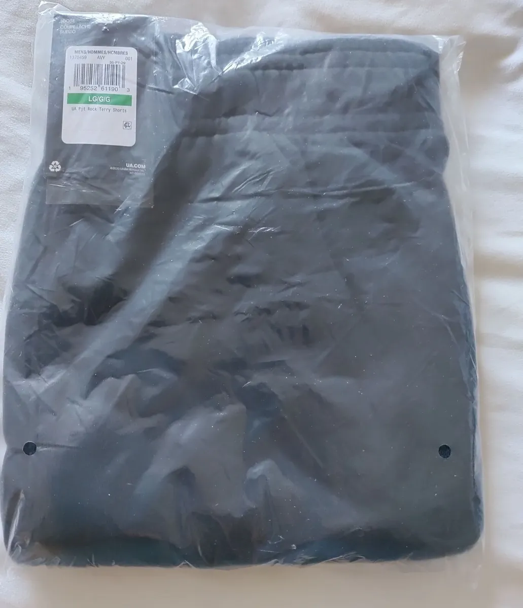 UA Project Rock Shorts L New - Image 3