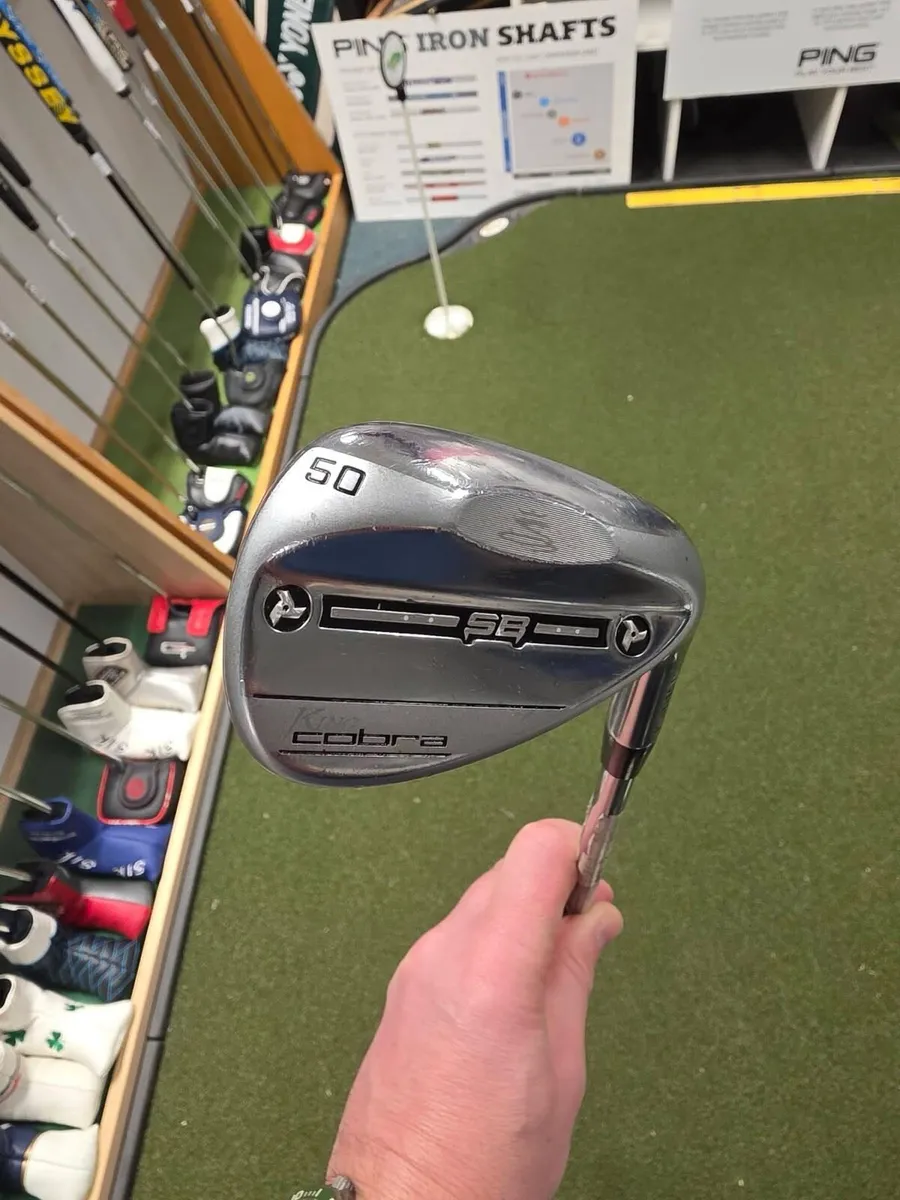 Cobra Snakebite Gap Wedge - Image 1