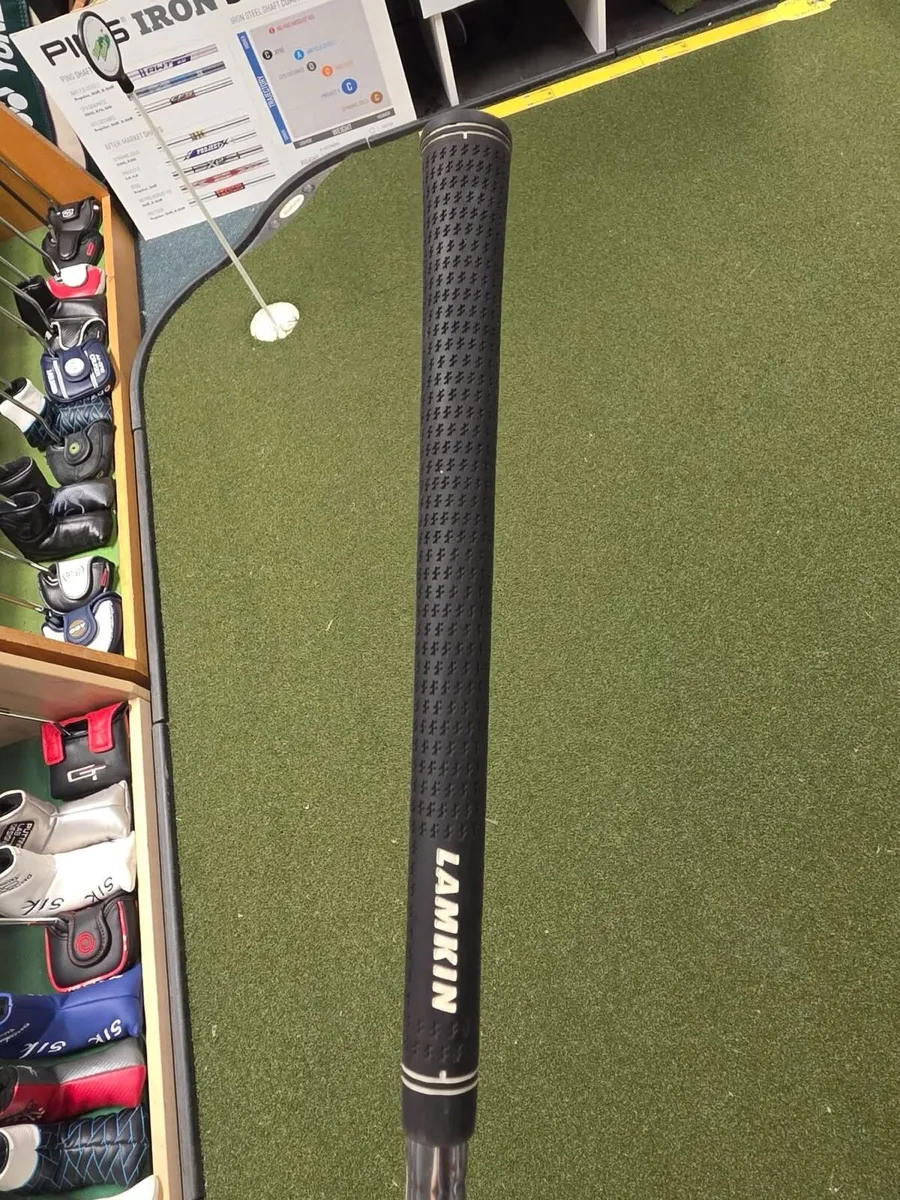 Cobra Snakebite Gap Wedge - Image 4