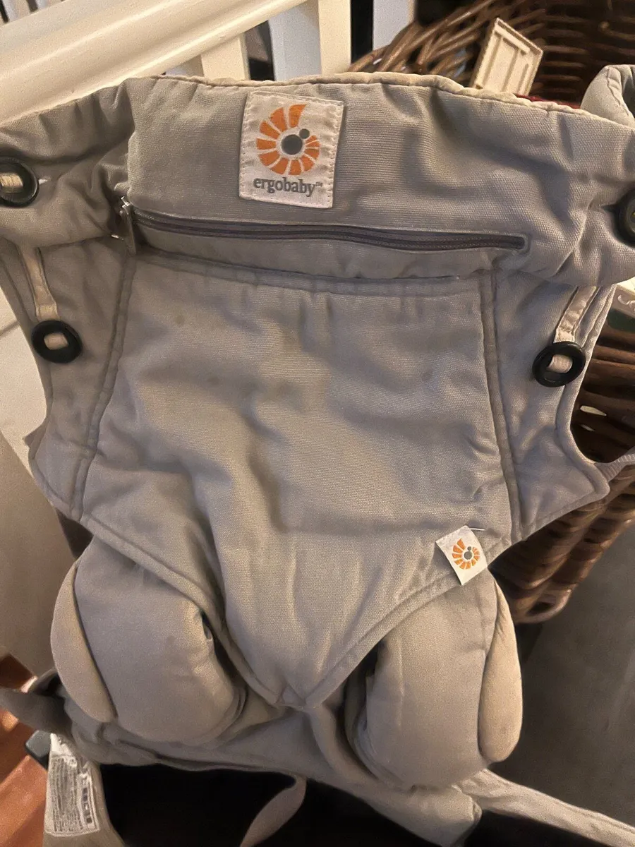 Baby carrier - Image 2