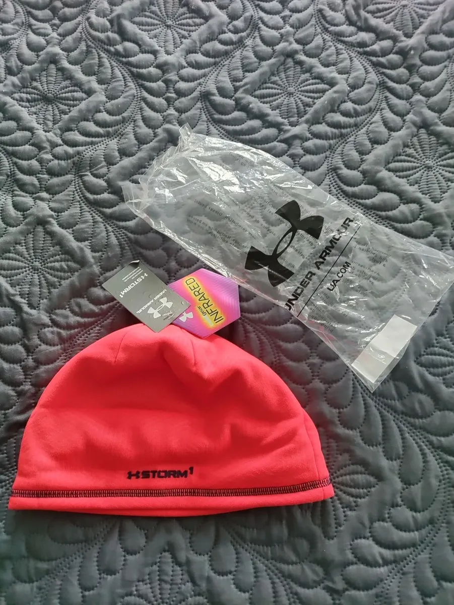 Under Armour ColdGear Storm beanie New - Image 3