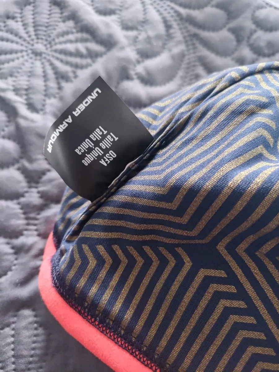 Under Armour ColdGear Storm beanie New - Image 4