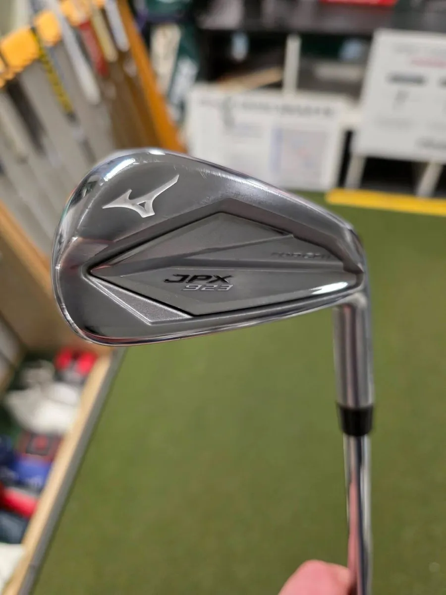 Mizuno Jpx 923 Forged Irons - Image 1