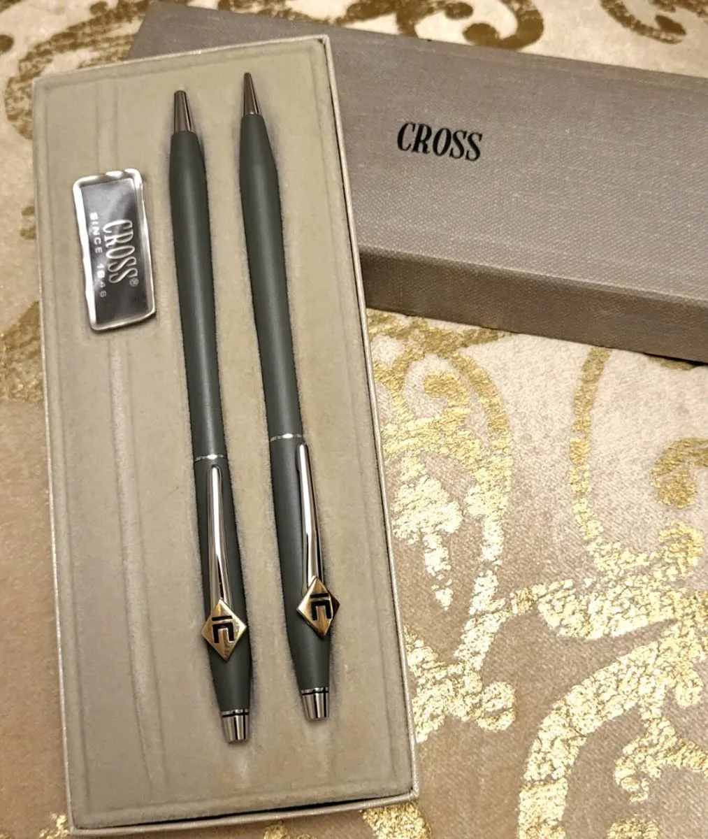Vintage 1980s Cross Pen & Pencil set - boxed
