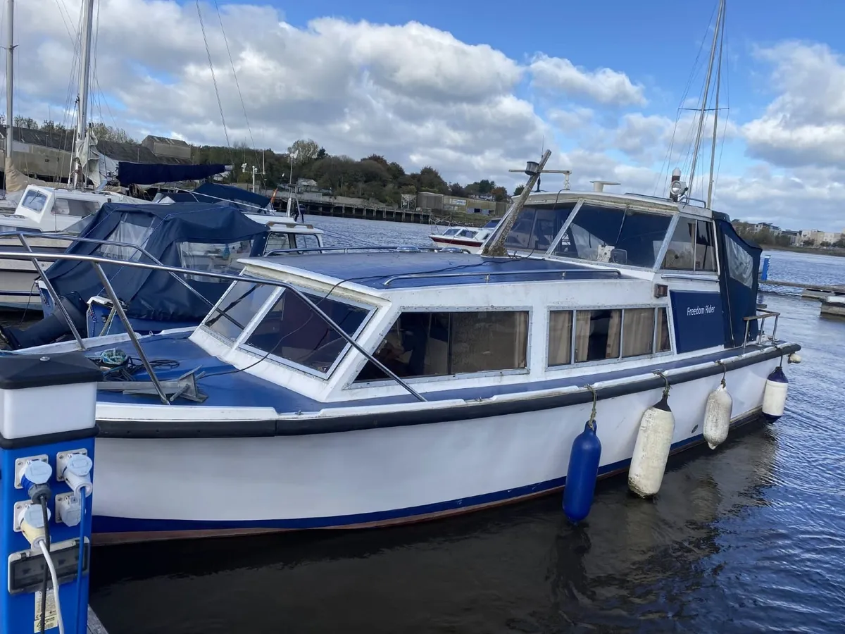Lovely Boat for sale - Image 1
