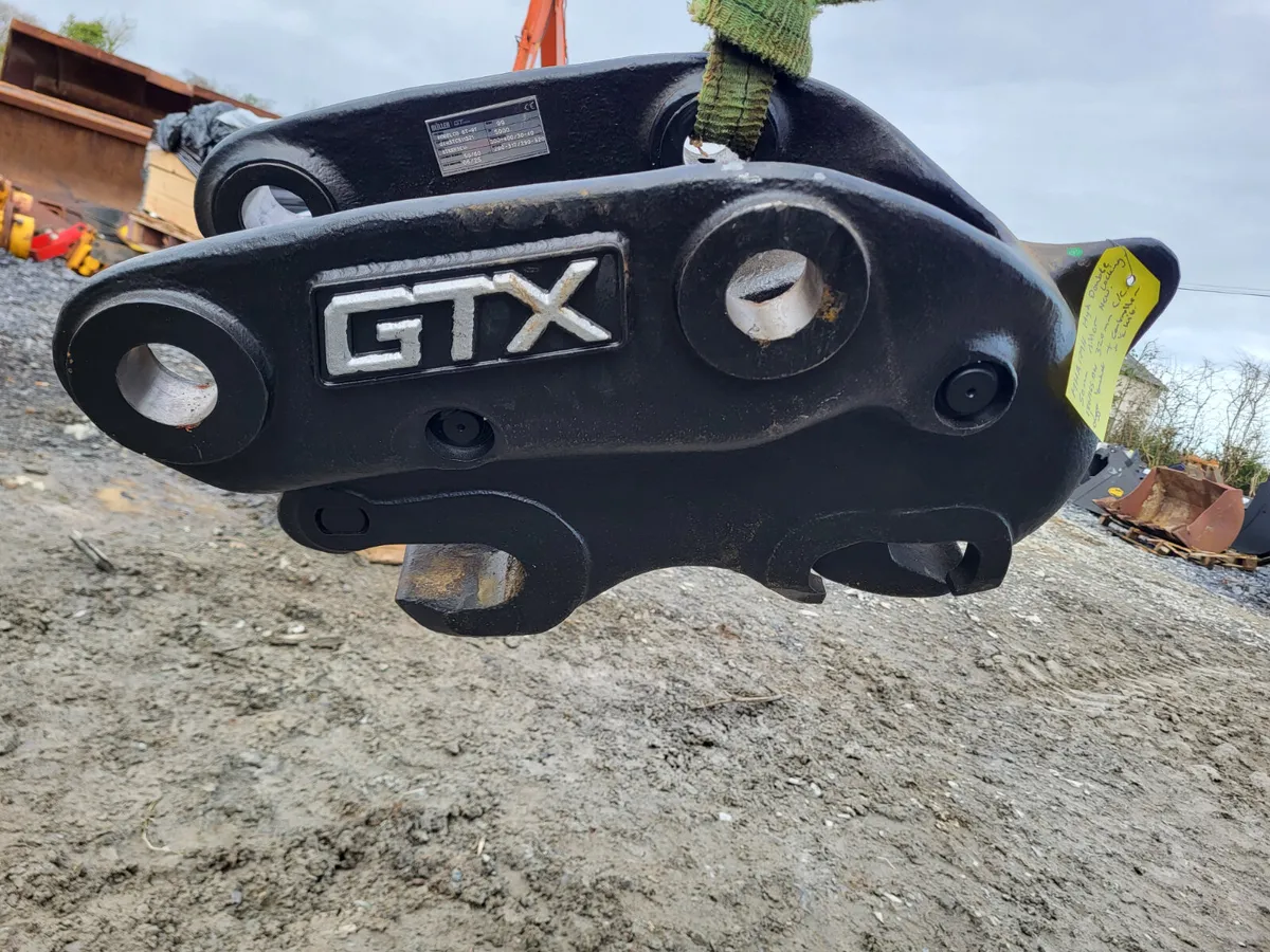 New 50mm Miller double locking hydraulic hitch - Image 1