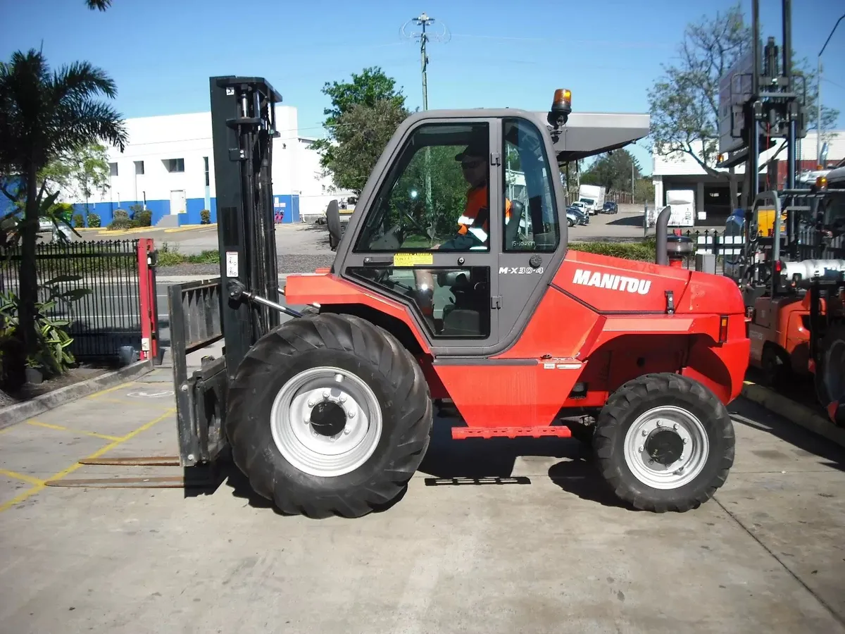 Manitou an jcb forklifts wanted 4WD - Image 2