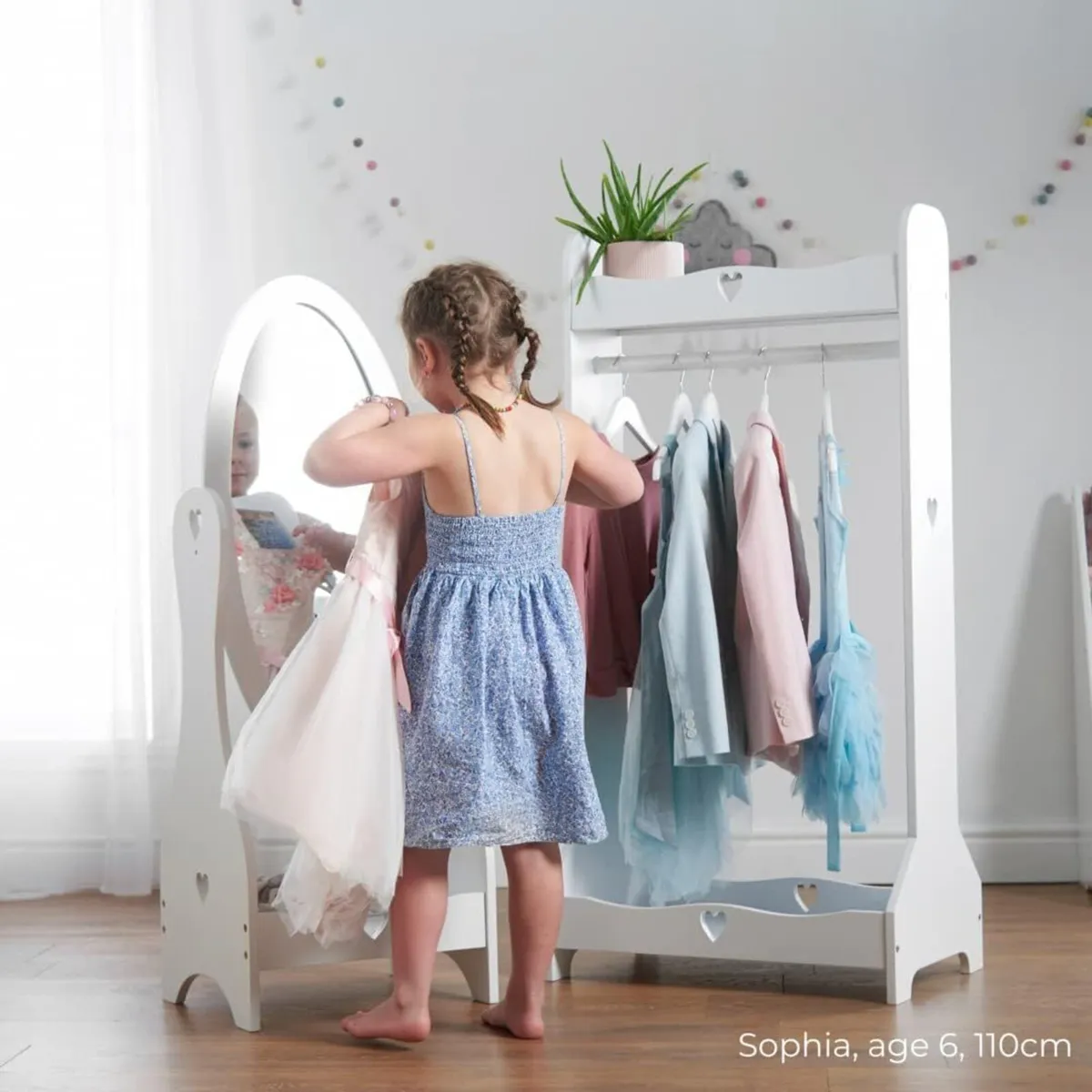 Kids Clothes Rail (Age 3-8yrs) Dress Up White - Image 3
