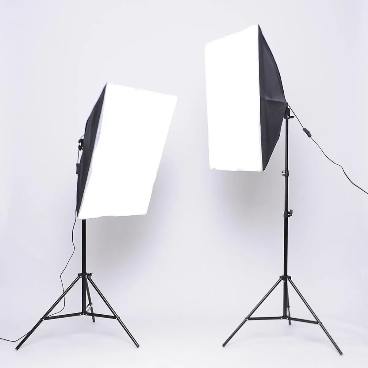 2x 135W Continuous Lighting Kit 20x28/50x70cm - Image 2