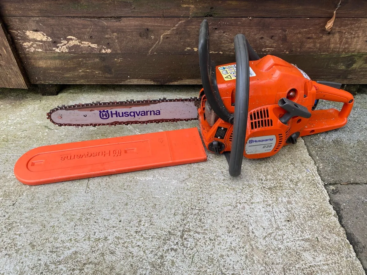 Chainsaw - Image 1