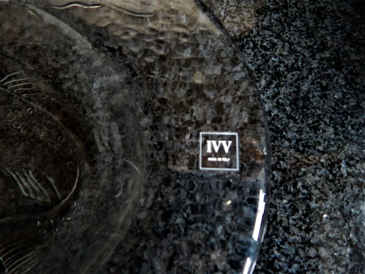 Italian Handmade IVV Glass Fish Platter - Image 3