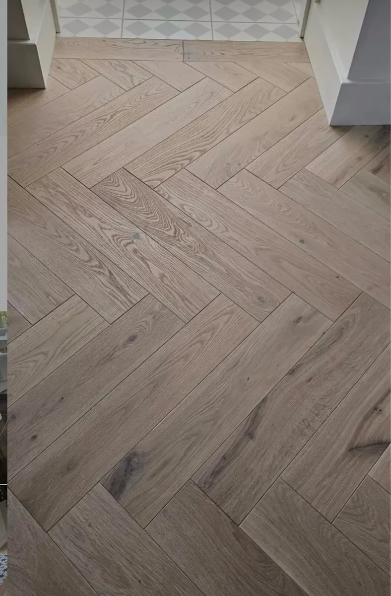 Engineered Oak Herringbone Floor - Image 4