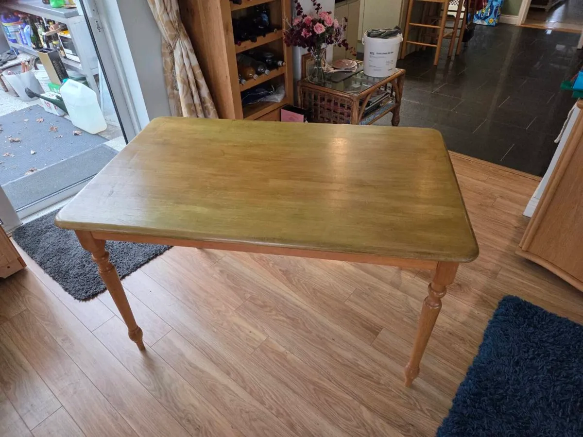 Kitchen Table - Image 3