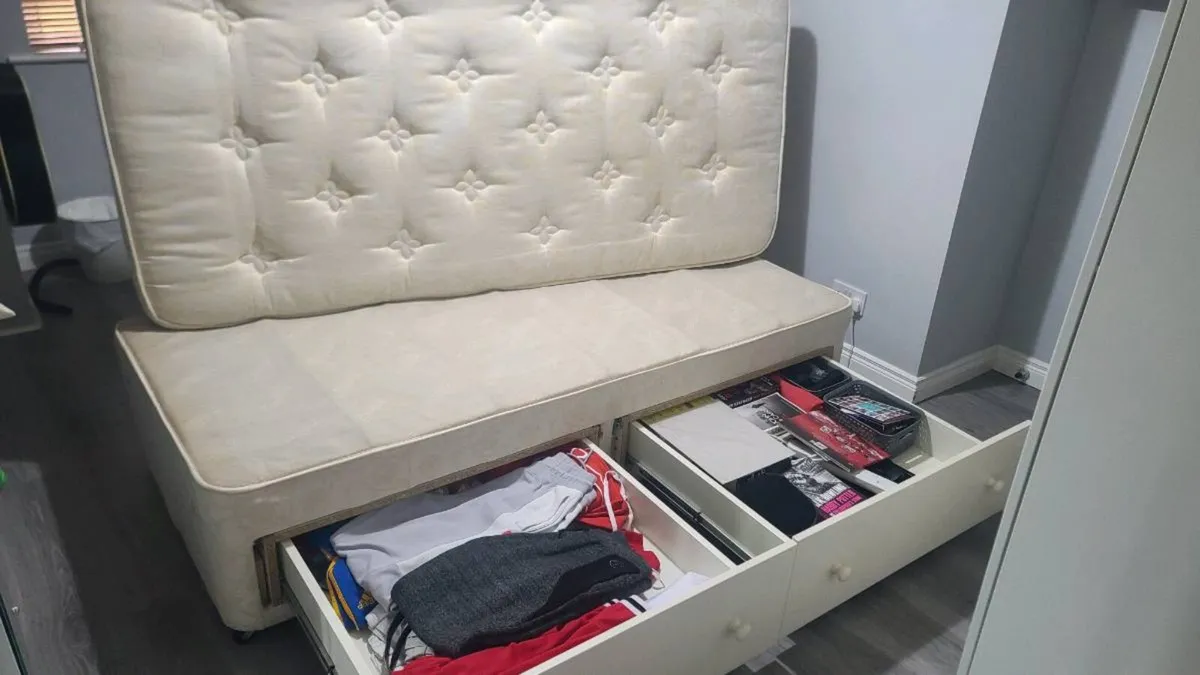 Single bed - Image 4