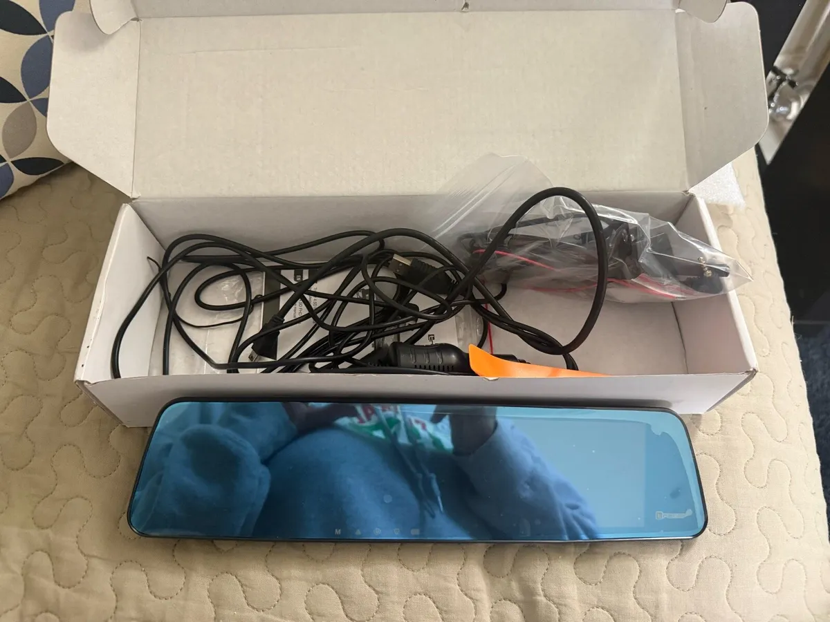 Mirror dual dash cam (rare view included) - Image 2