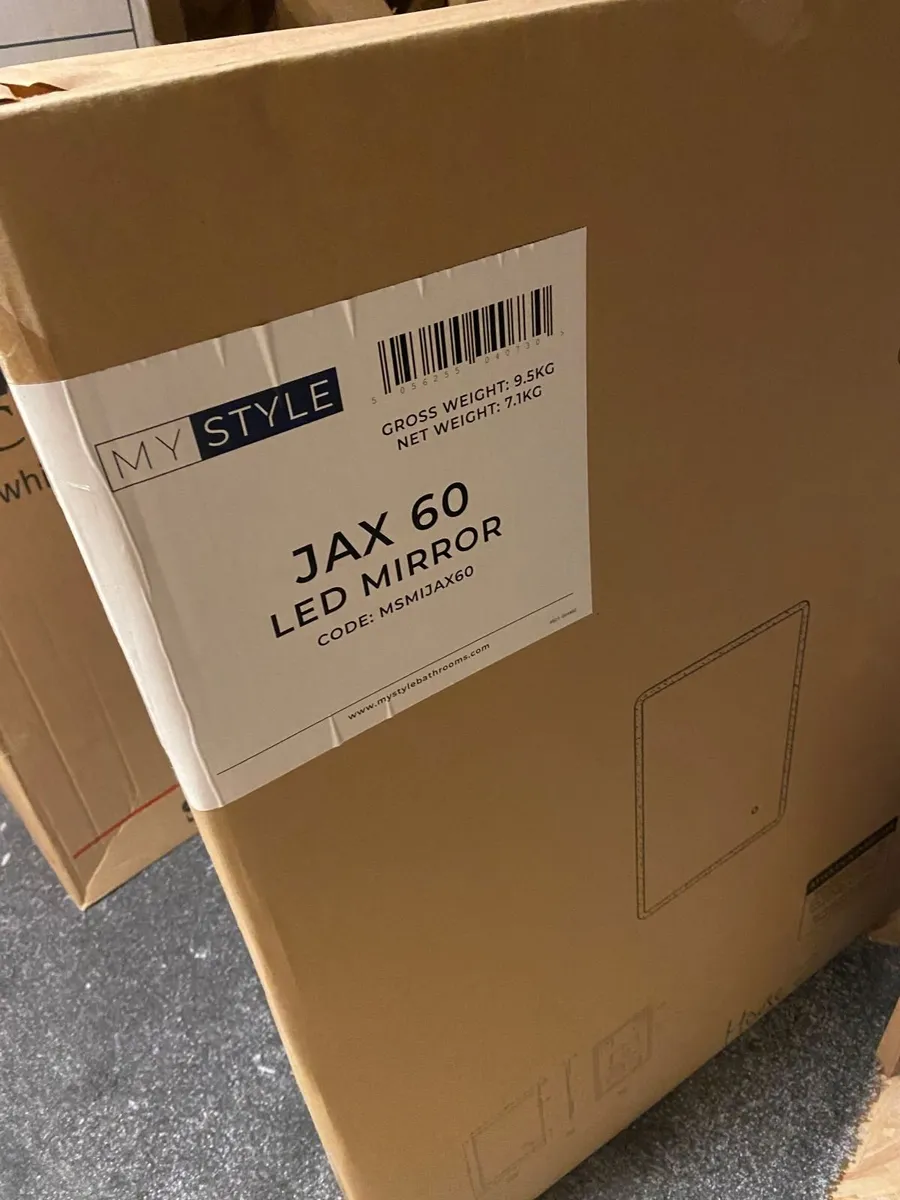LED Mirror 600mm x 800mm New (Unopened) - Image 2