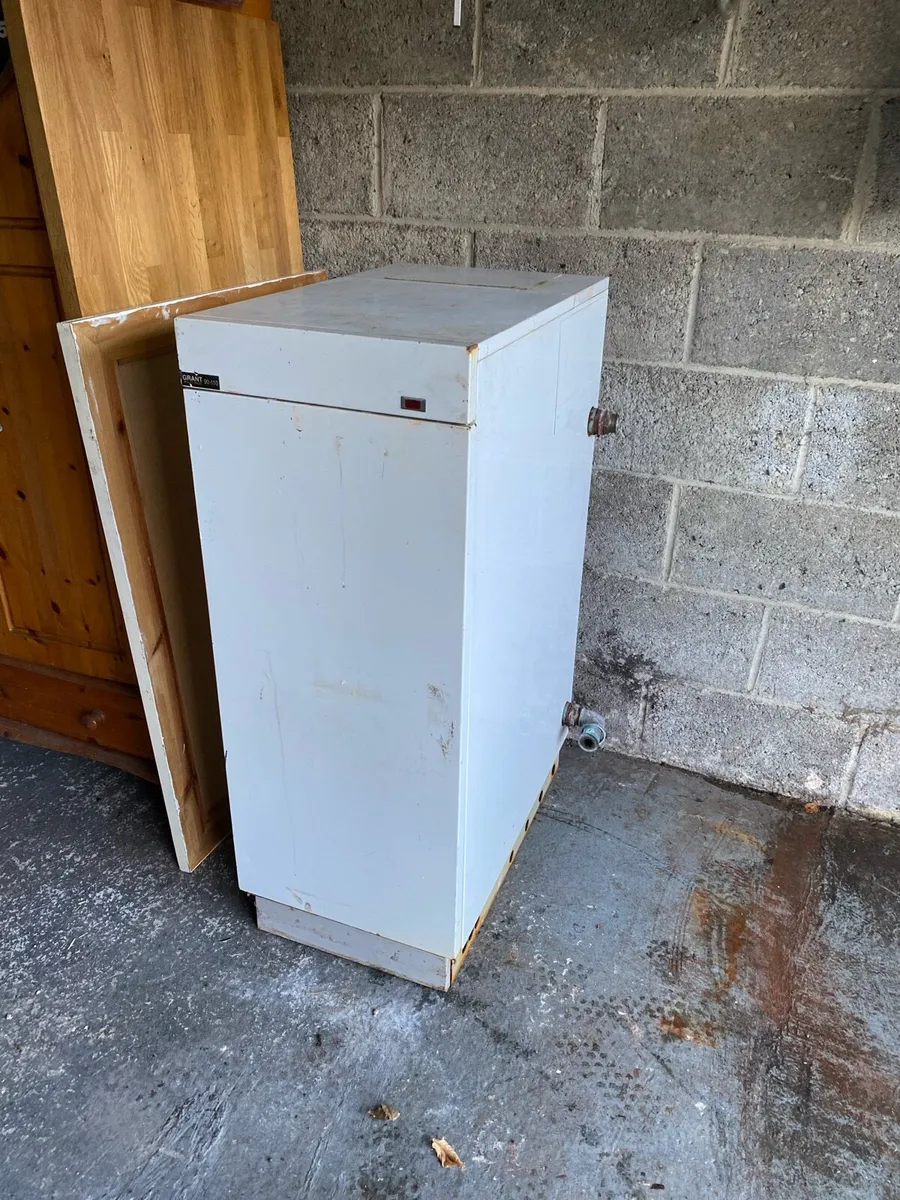 Grant oil boiler - Image 1