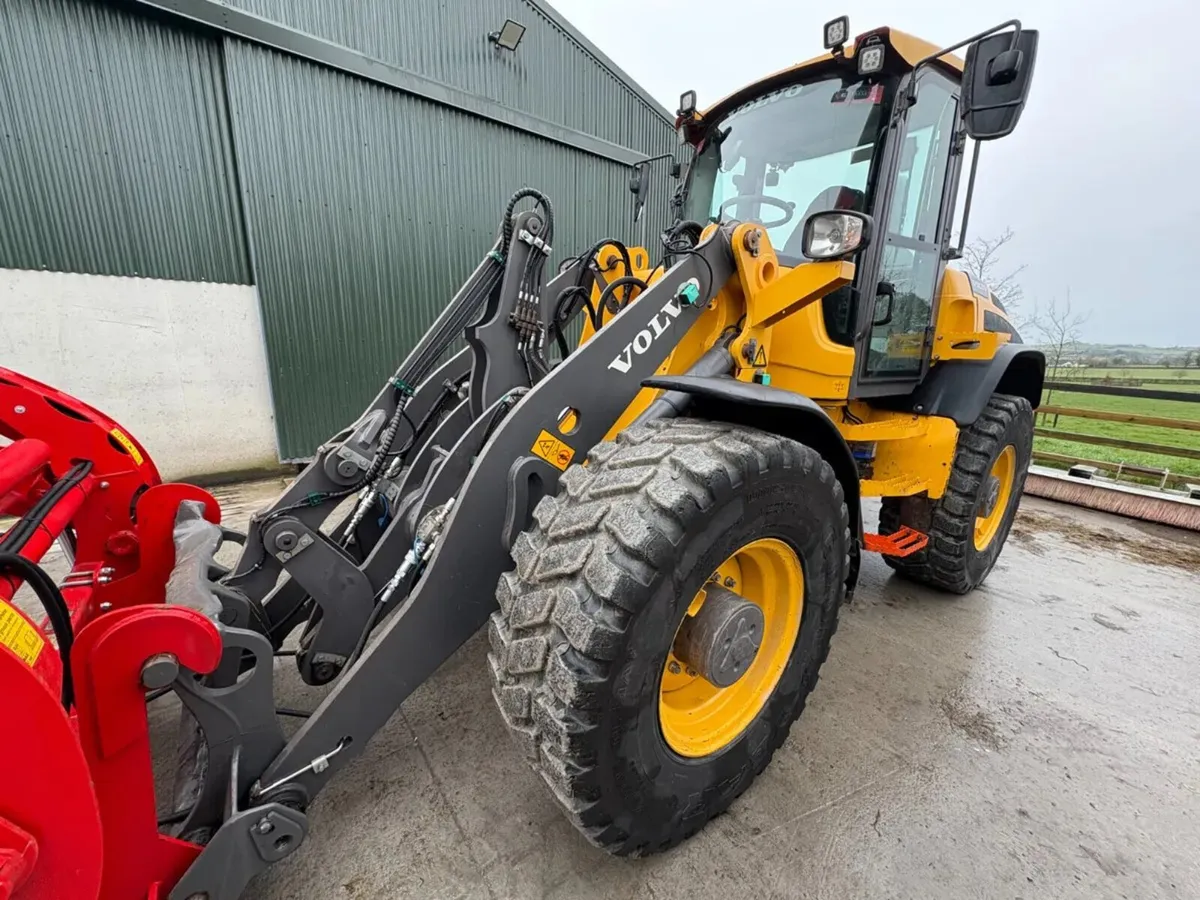 VOLVO L50H WHEELED LOADER - Image 4