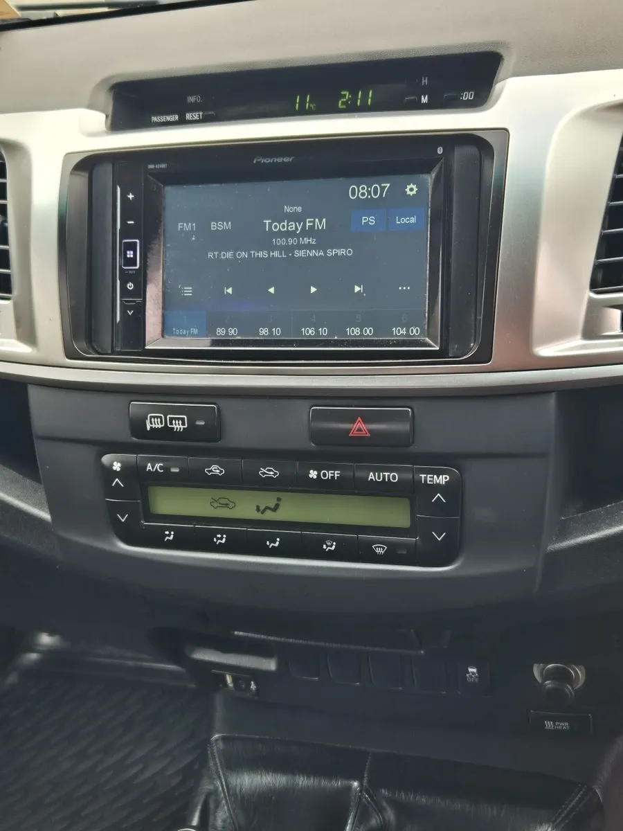 Toyota Hilux 2014 - Image 4