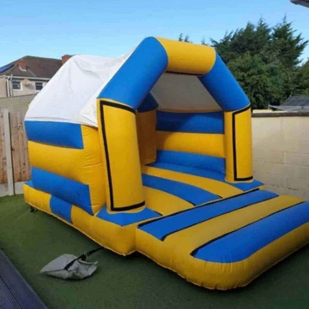 Bouncy Castle Hire - Image 3