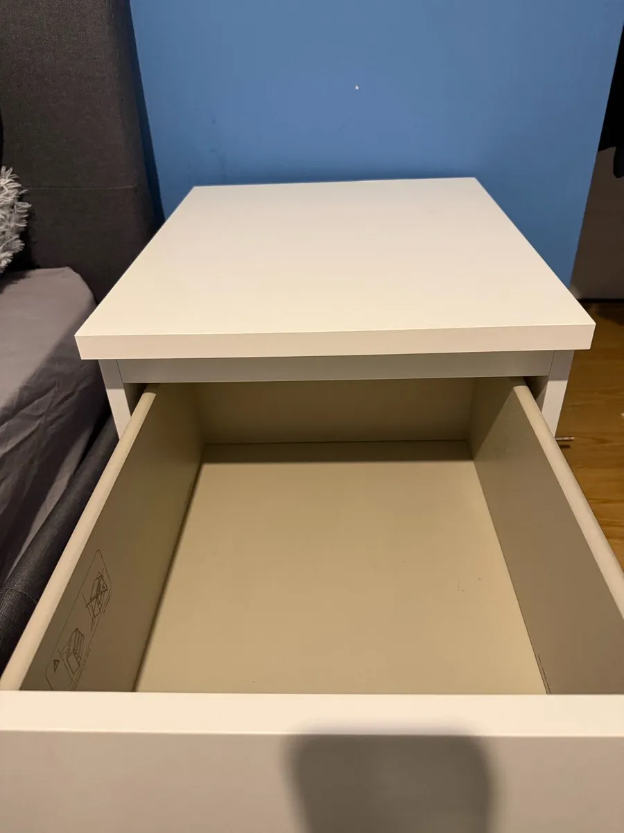 Bedside table - Image 2