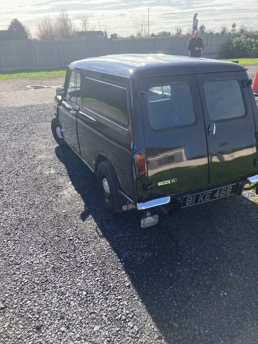 Mini Van (not the one previously advertised) - Image 4
