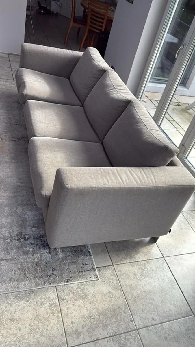 Couch to take away for Free - Image 2