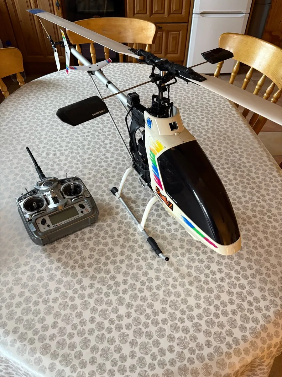 Hirobo Shuttle Z Nitro RC Helicopter - Image 1