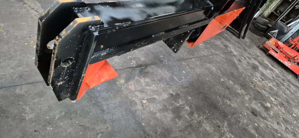 Log splitter - Image 1