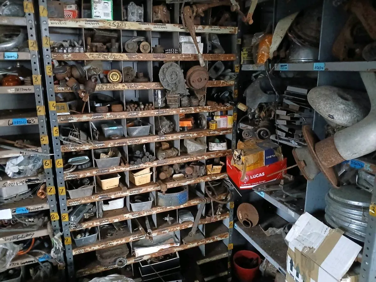 Job lot jaguar parts - Image 1