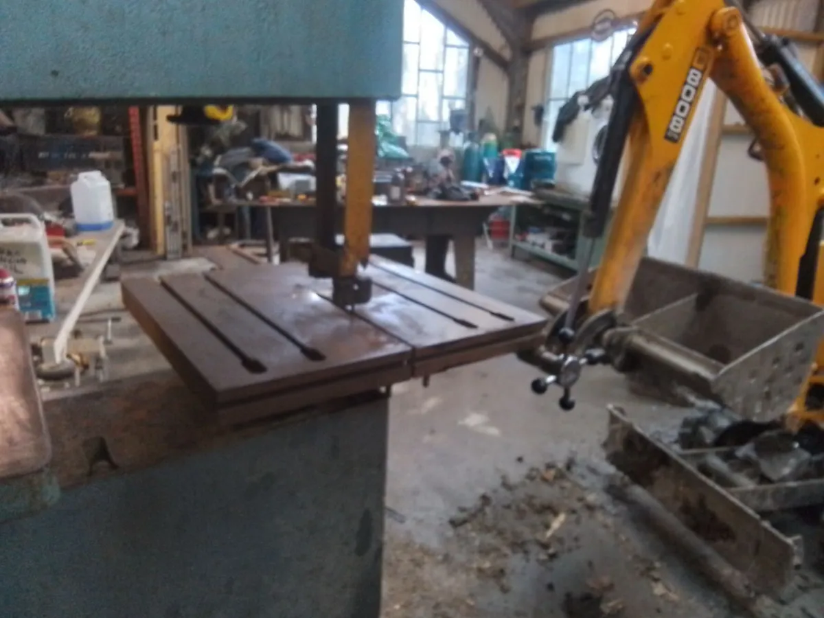 Band saw - Image 3