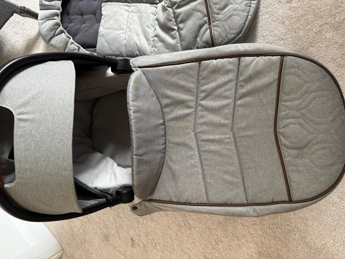 Brand new Graco baby Carrycot - Image 1