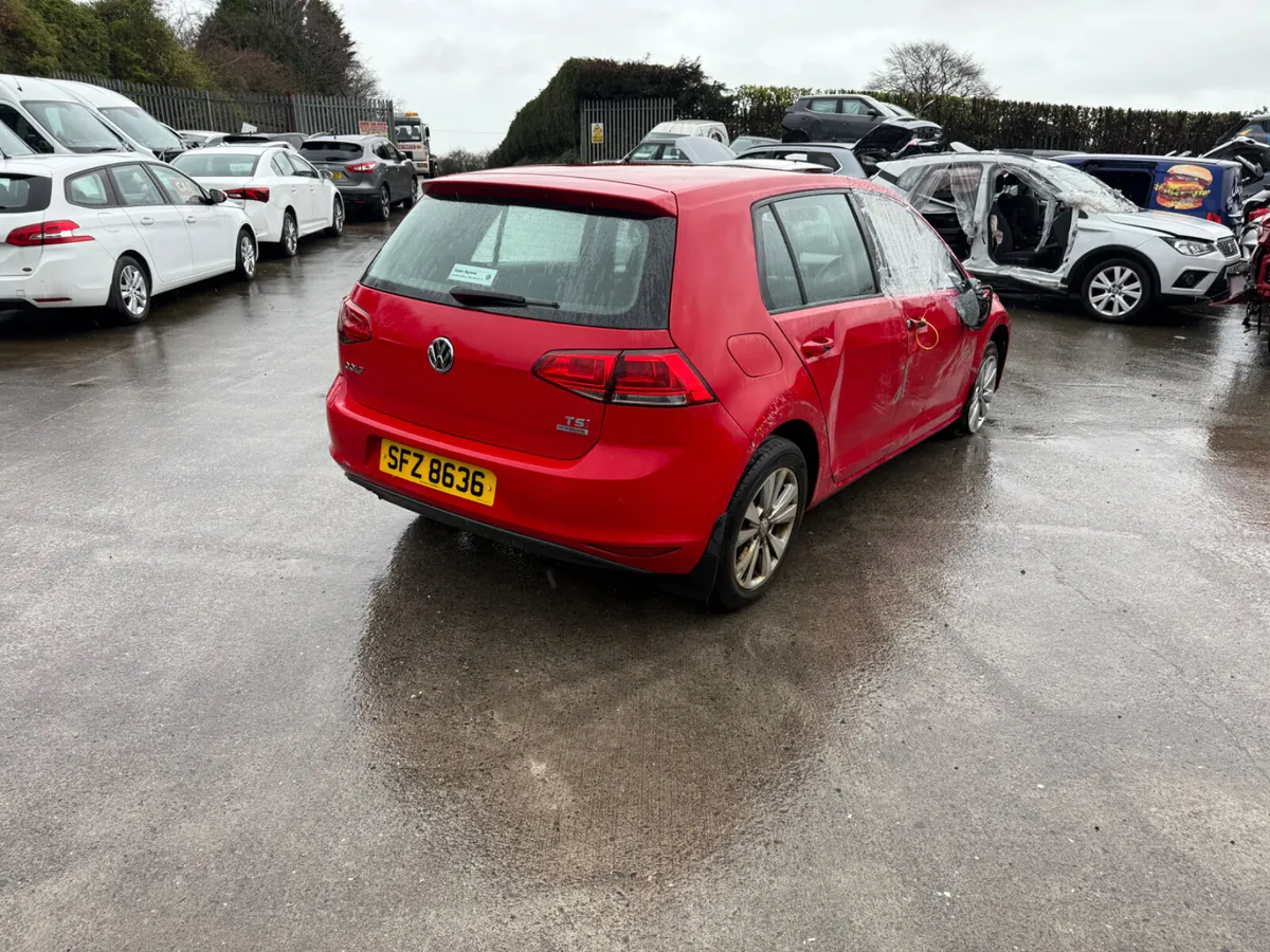 2015 VW Golf 1.4 TSI Auto - Image 4