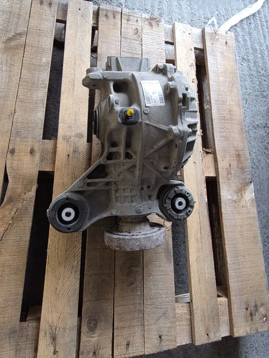 Jaguar Xf  Rear Differential - Image 3