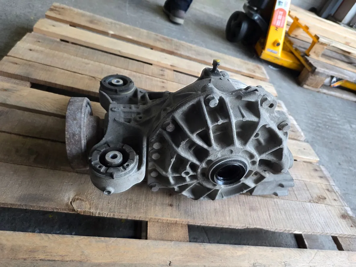 Jaguar Xf  Rear Differential - Image 1