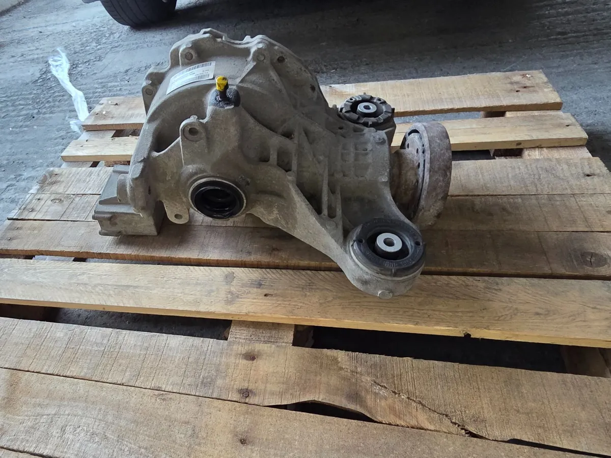 Jaguar Xf  Rear Differential - Image 2