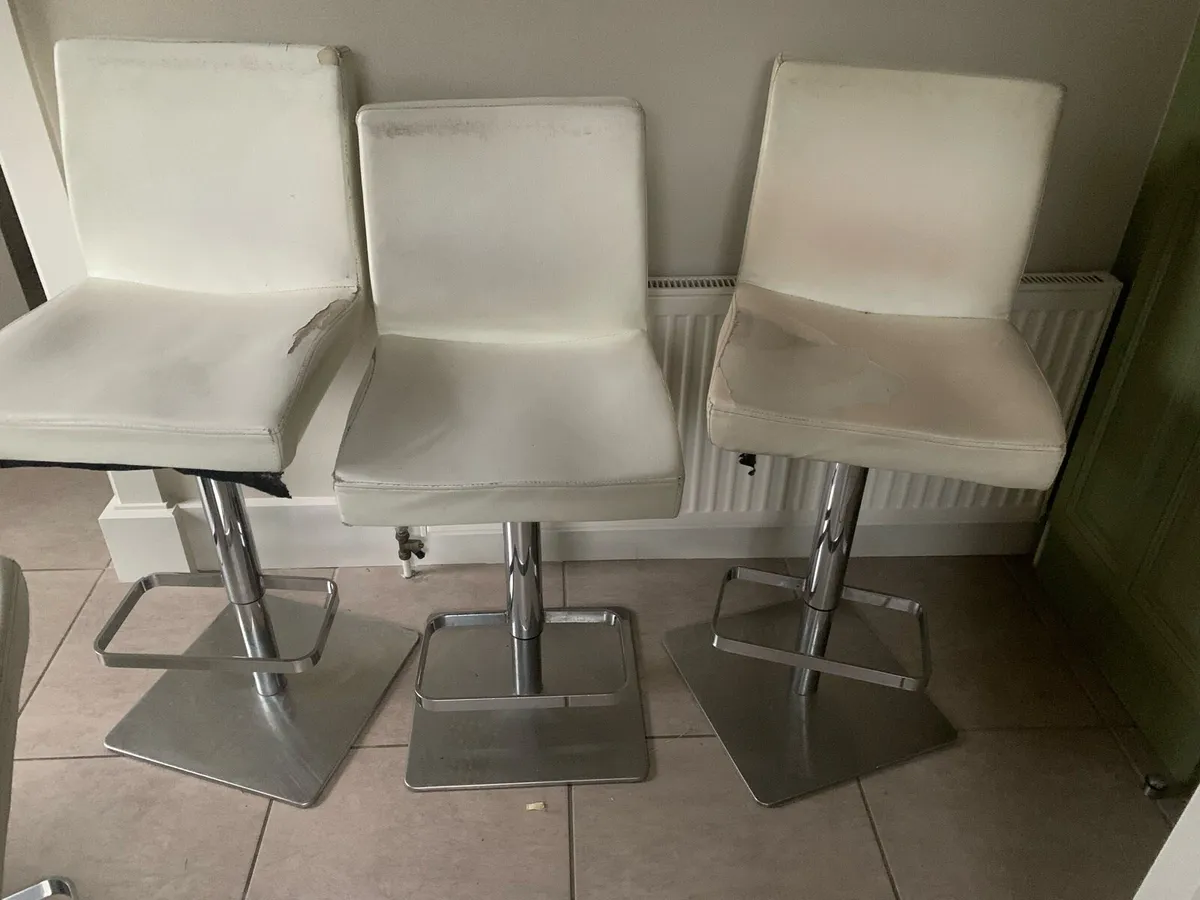 Kitchen stools - Image 1