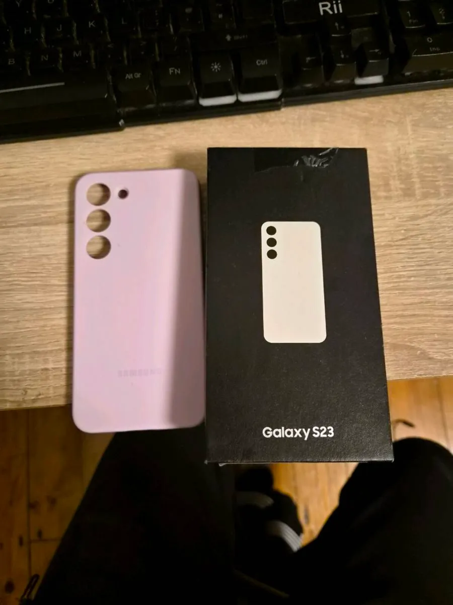 Samsung s23 256gb white excellent condition - Image 2