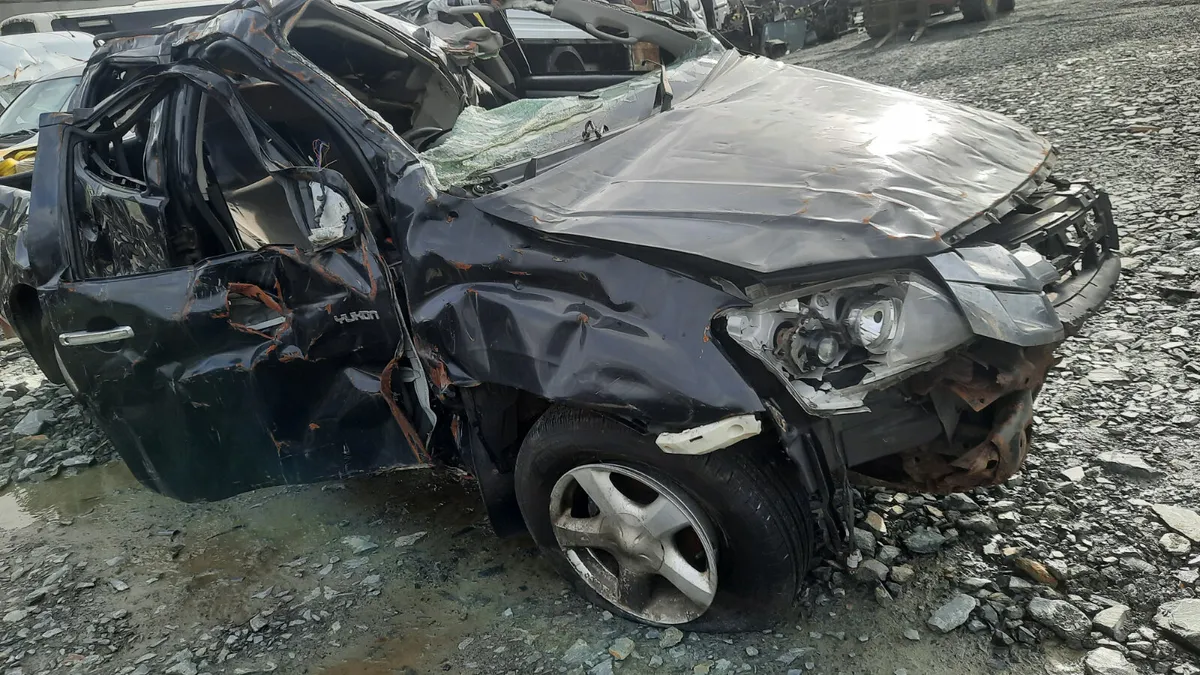 2017 Isuzu D MAX For Dismantling - Image 3