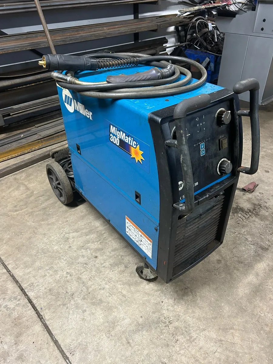 Miller Migmatic 300 mig welder 3 phase - Image 2
