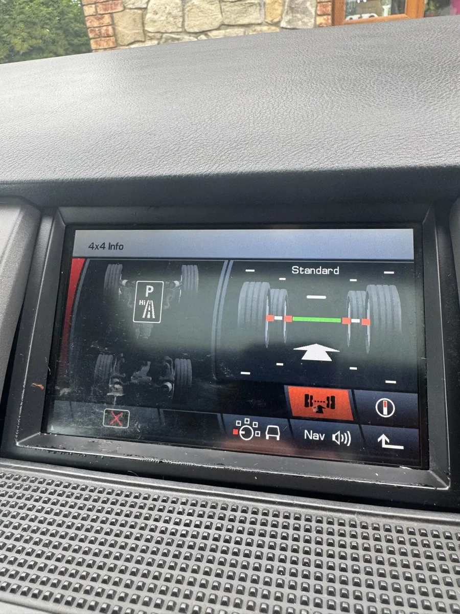 Landrover discovery 3 off-road - Image 3