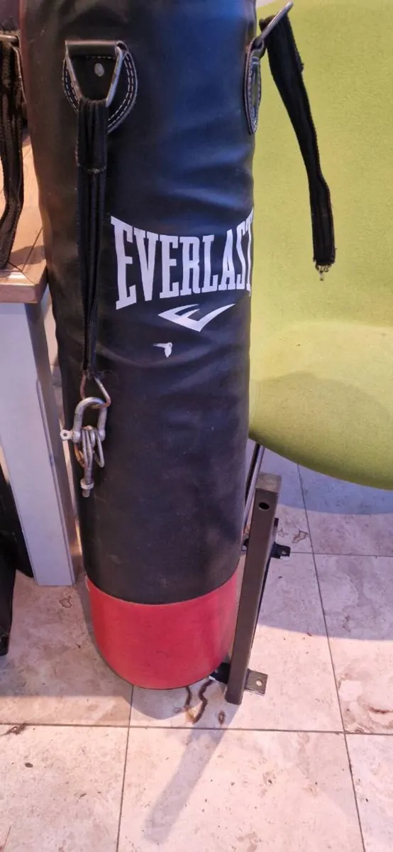 Table extendable Punch bag and bracket - Image 3