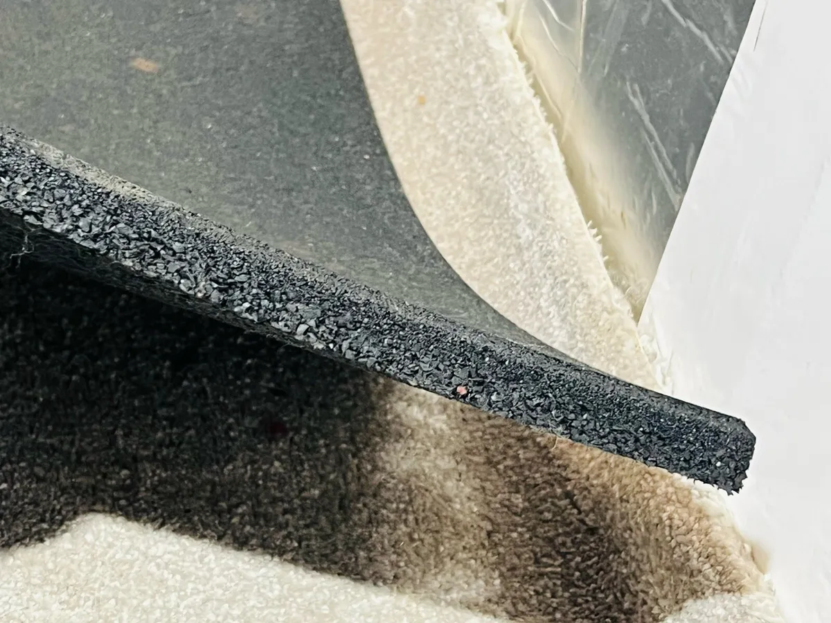 COMMERCIAL GYM EQUIPMENT - Image 4