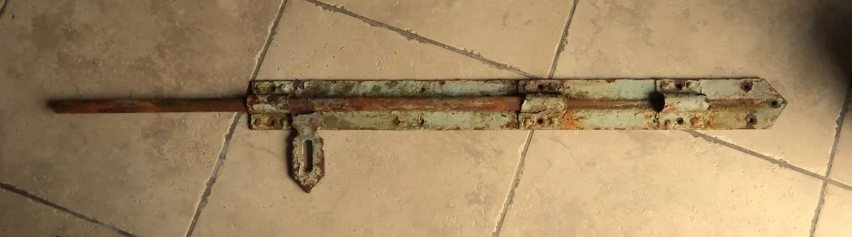 Large Vintage Heavy Duty Cast Iron Door Bolt - Image 2
