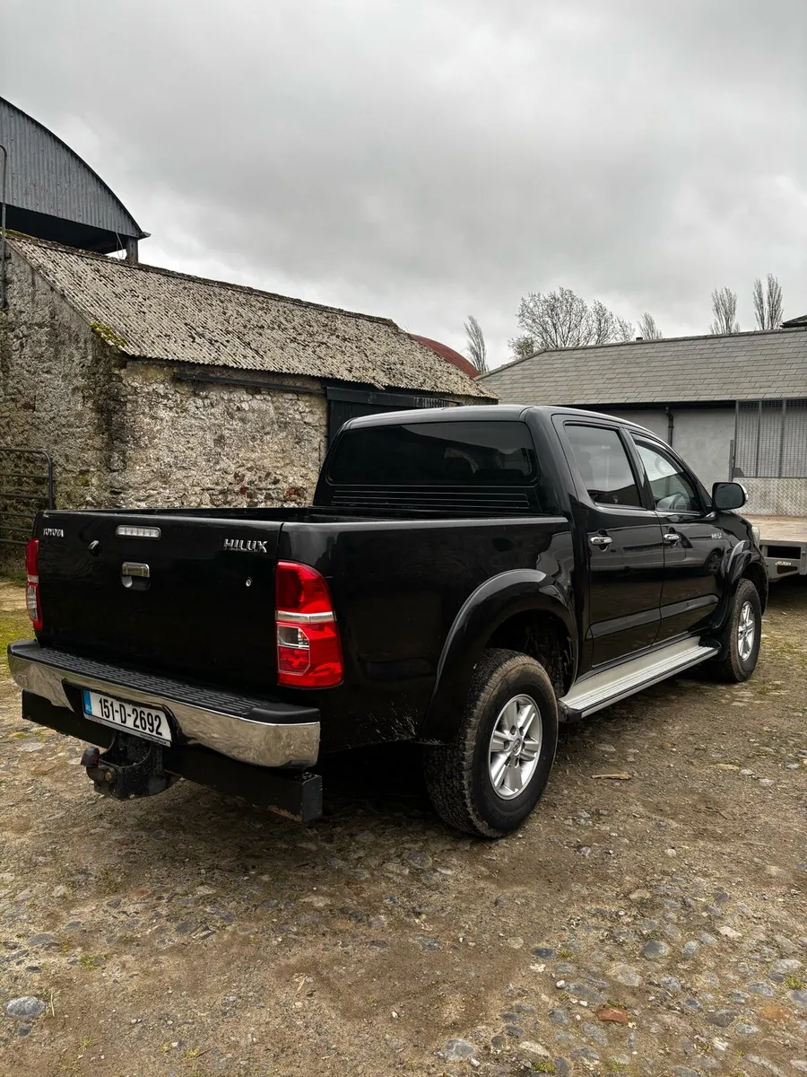 Toyota hilux - Image 2