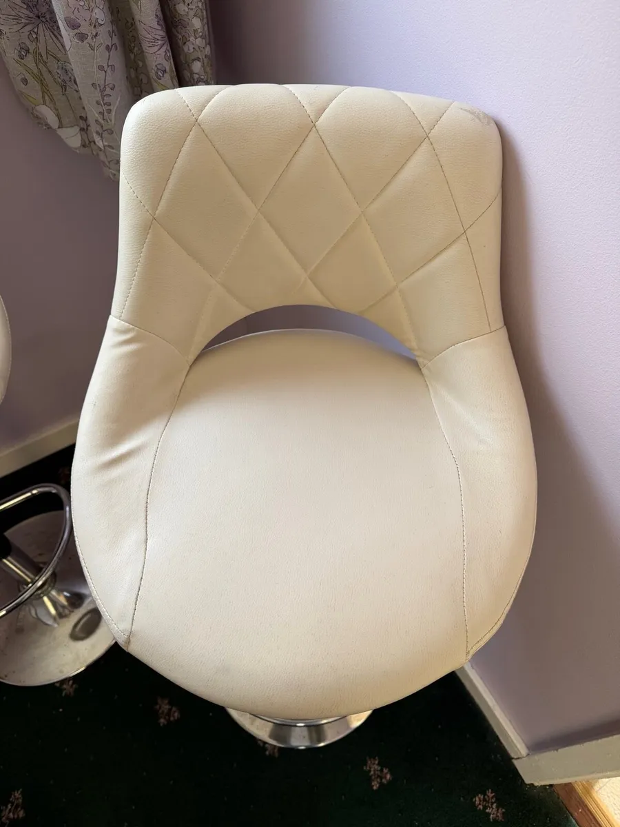 Stools x 4 - Image 3