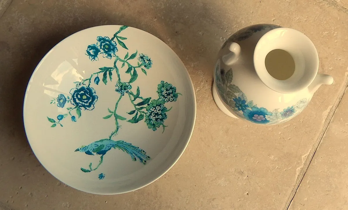 Wedgwood Clementine Vase & Jasper Conran Dish - Image 2